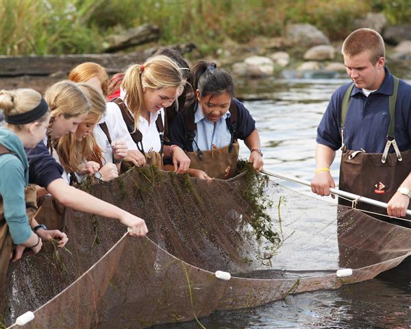 Lakefield College School